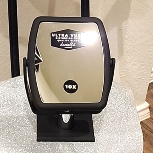 Danielle Creations Ultra Vue Distortion Free 10X Magnification Mirror - Picture 6 of 7